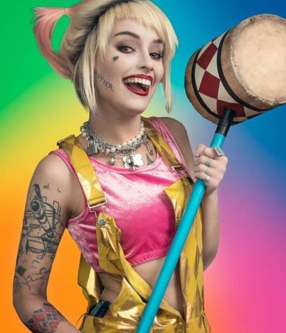 英国正妹自杀小队小丑女cos性感疯美人神还原