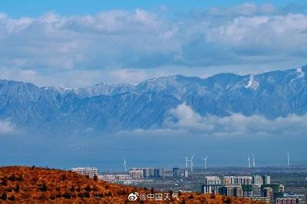 北京延庆现云海奇观 气势磅礴_山区_中国_天气