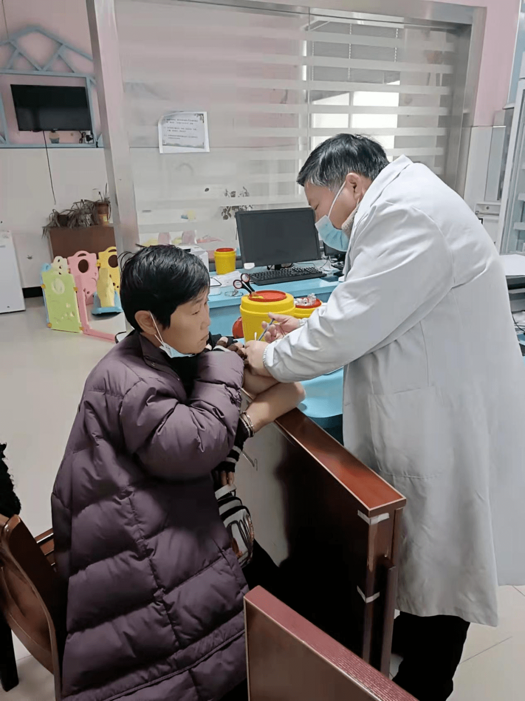 关于上海市精神卫生中心分部黄牛挂号合理收费的信息