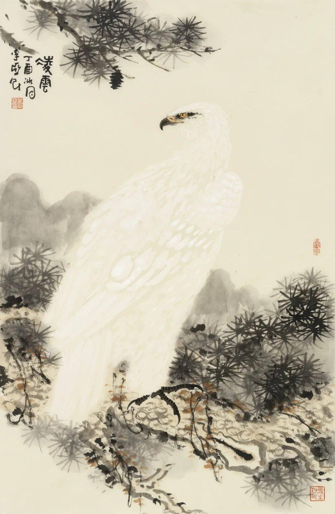 李亚画鹰雄姿英发