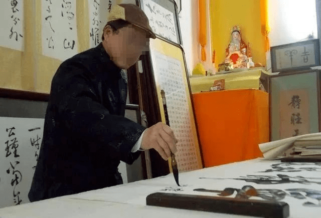 警惕简介写这个的都是骗子