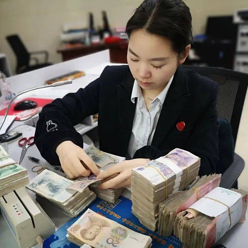 优质服务丨开发区支行营业部:优质服务传佳话 兑换零钱暖人心_客户_常湾_张大叔