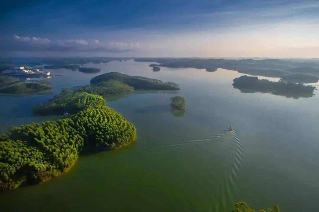 在你心里红才是真网红盘点那些年影视ip带红的广西山水名场面