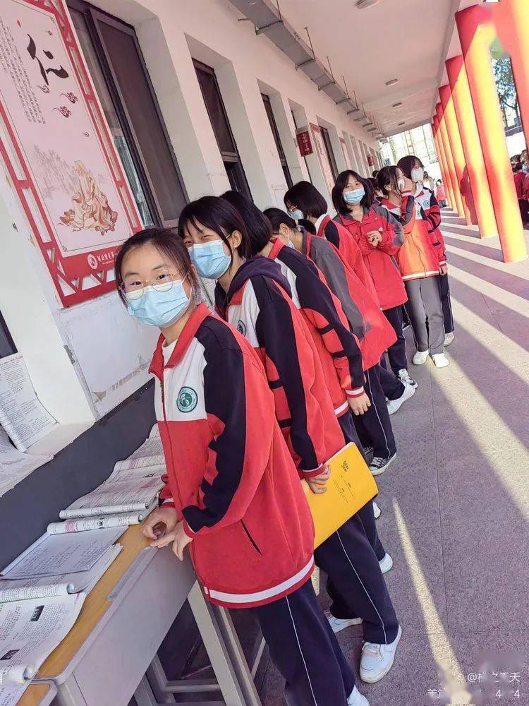 隆尧一中开展优秀作业笔记展