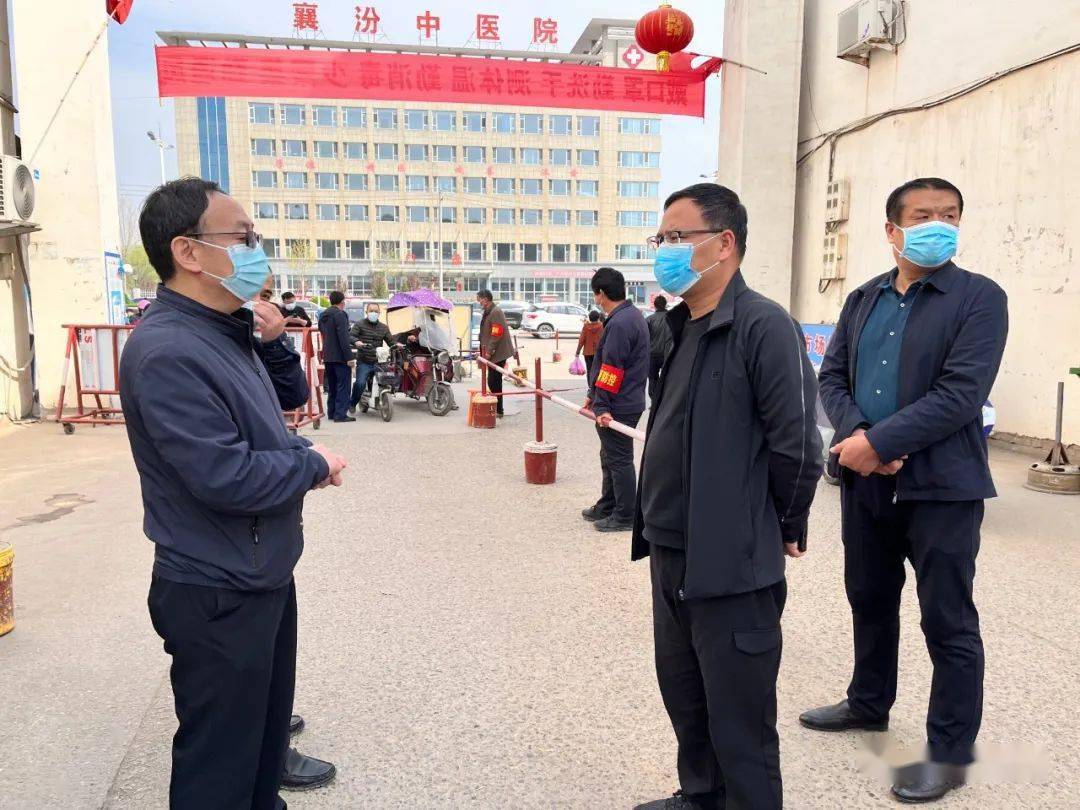 李虎山深入景区商场和农贸市场检查疫情防控工作