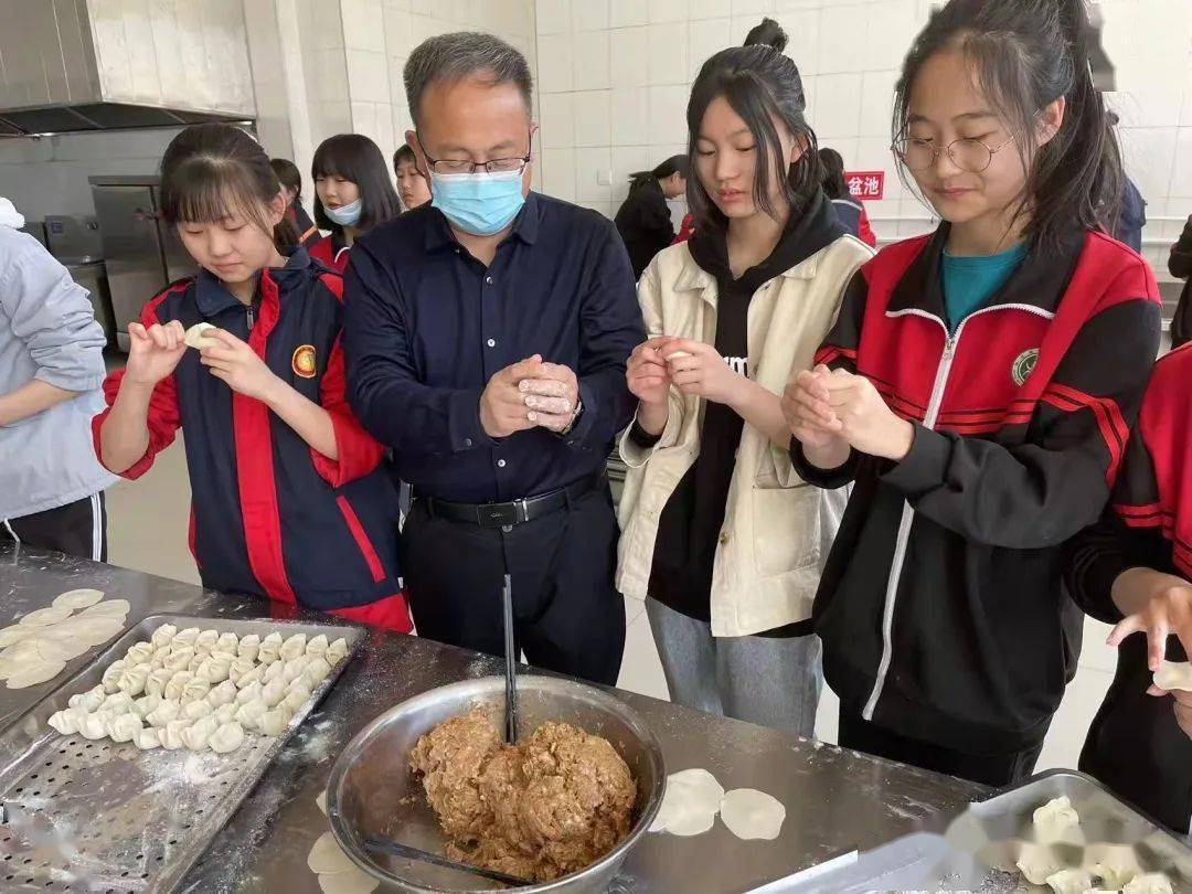 實拍張北三中外縣住宿生的留校生活