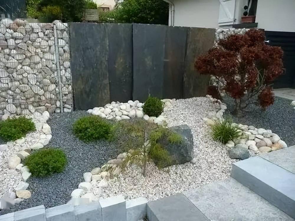 鹅卵石造型自家庭院图片