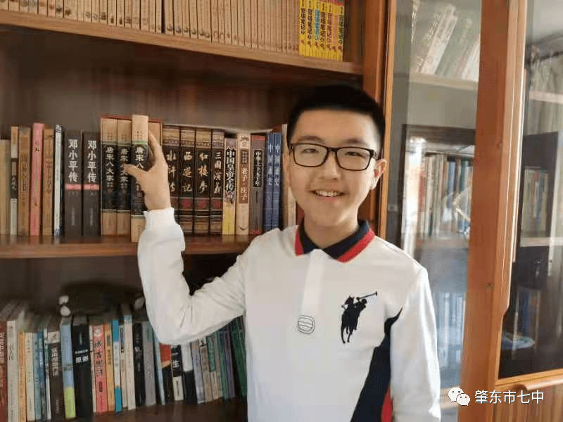 赓续英烈精神汲取奋进力量肇东市第七中学校缅怀革命先烈争做时代新人