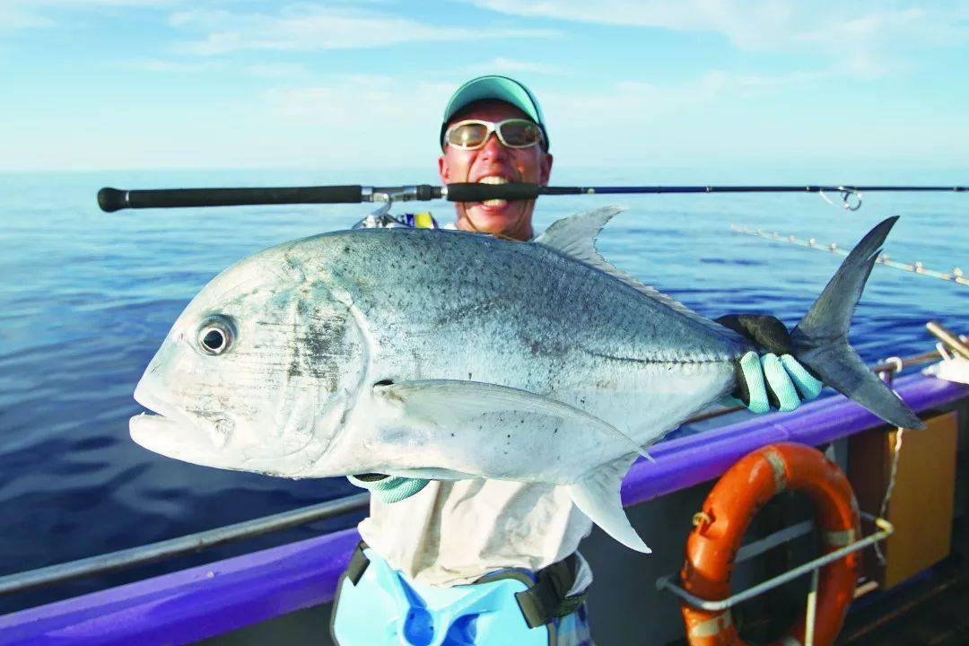 探钓南沙群岛,40千克的gt钓得真过瘾!(下)_popping_大船_体力