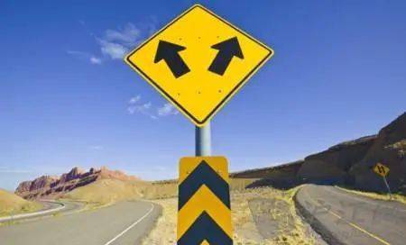 亲密与疏离关乎施教者与受教者之间距离的调控