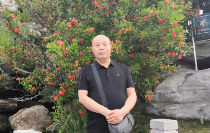 【作者简介】张胜利,网名兰言,陕西省散文学会会员,陕西省金融协会
