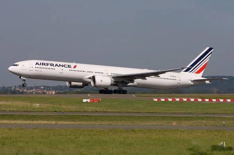 法国航空一架波音777降落前曾短暂失控而紧急复飞