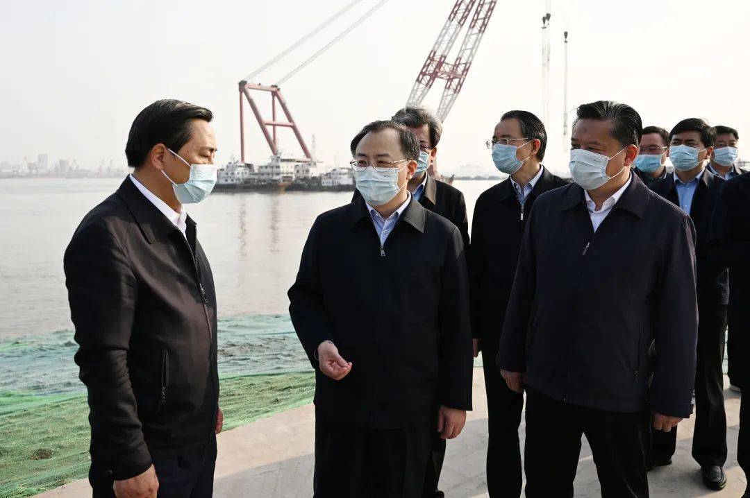 4月6日,第二轮第六批中央生态环境保护督察通报镇江市长江干流岸线
