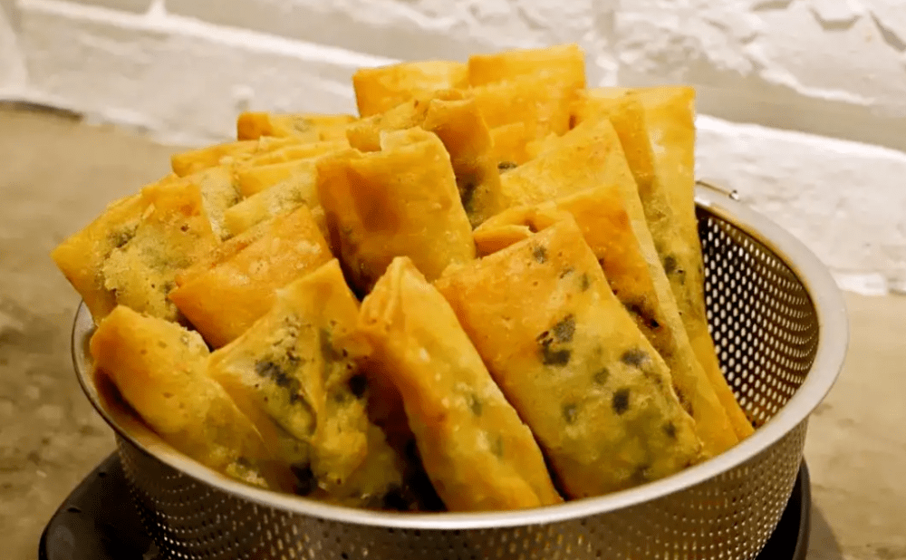 赣州的油炸米果酥脆的口感让你一口就停不下来哦