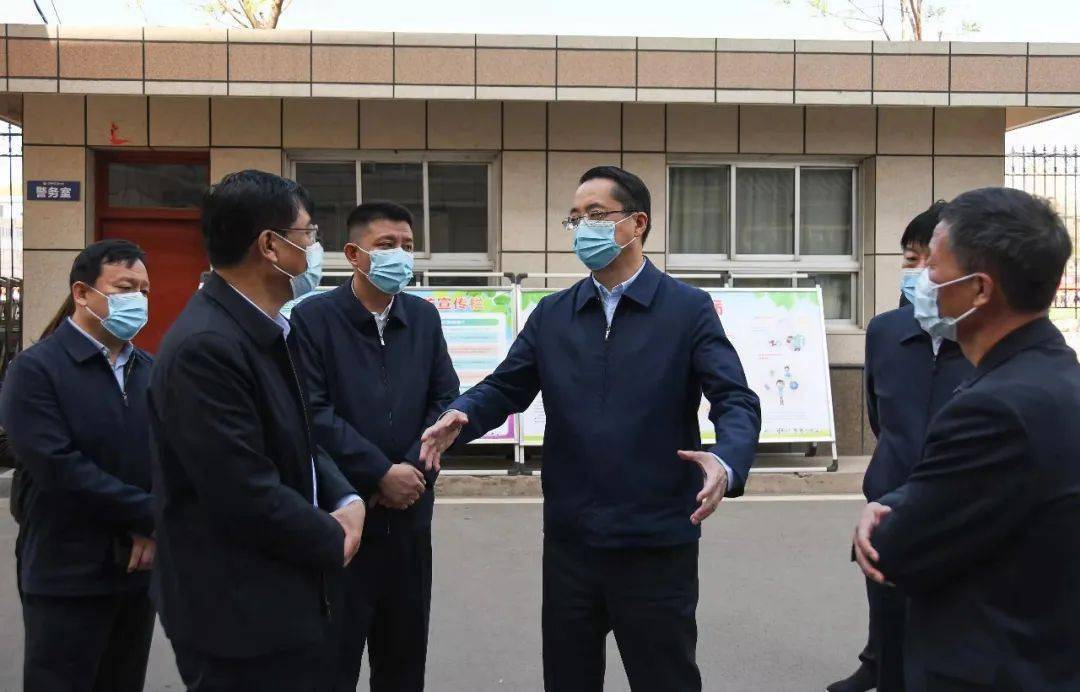 李云峰市长在临汾三中调研检查疫情防控工作