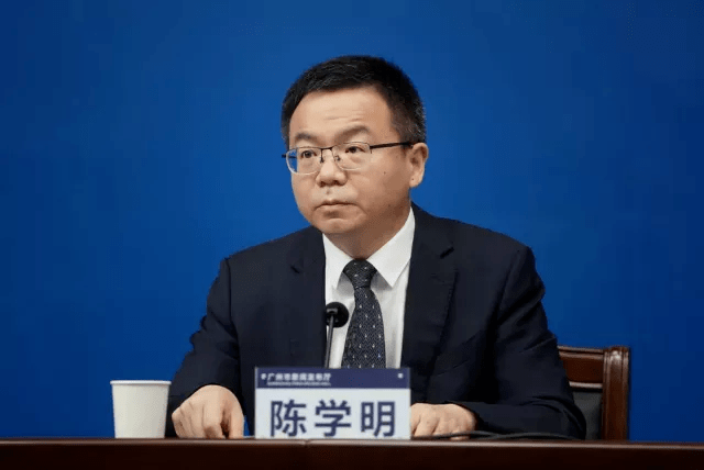 广州最新通报：中小学暂停线下教学，非必要不离穗，离穗须持48小时核酸证明！