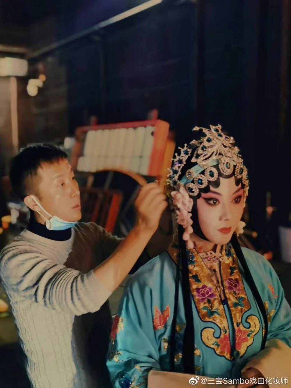 17年化6000张戏曲脸,听张军御用化妆师讲最美中国妆_传统_人物_京剧