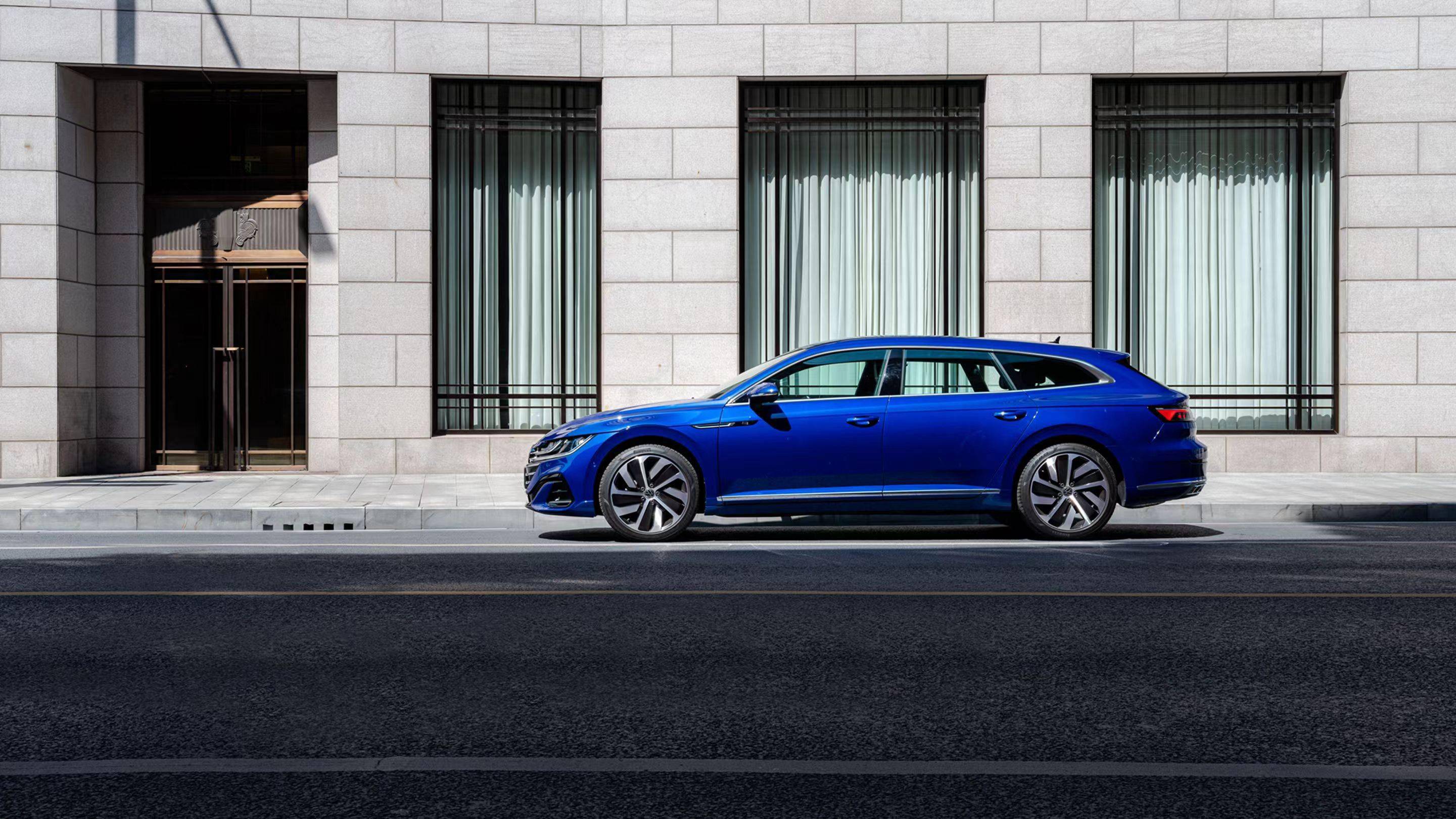 售3480万元魅影蓝专属配色大众arteonsr上市