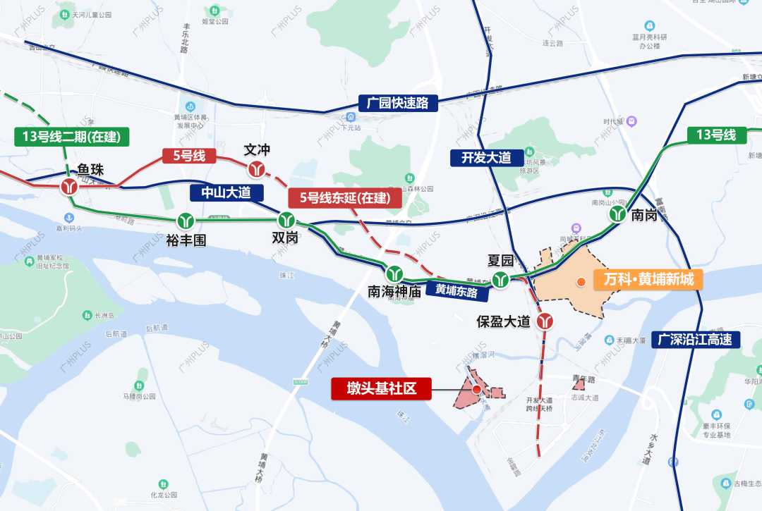 2公里(百度地图测距),与黄埔新城同属一个版块.