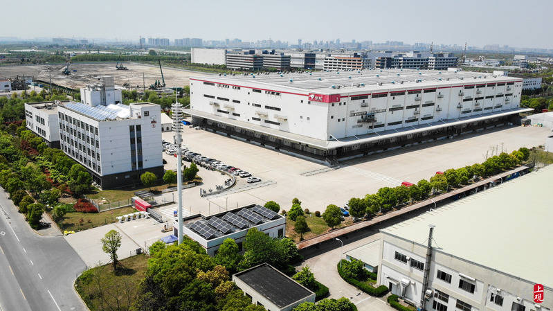 京東商城出現延期配送情況,記者探訪京東亞洲一號上海嘉定物流園_貨車