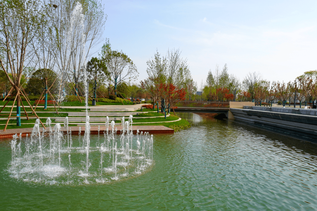 高新cid水系公园亮相超长廊道创意水景生态岛链