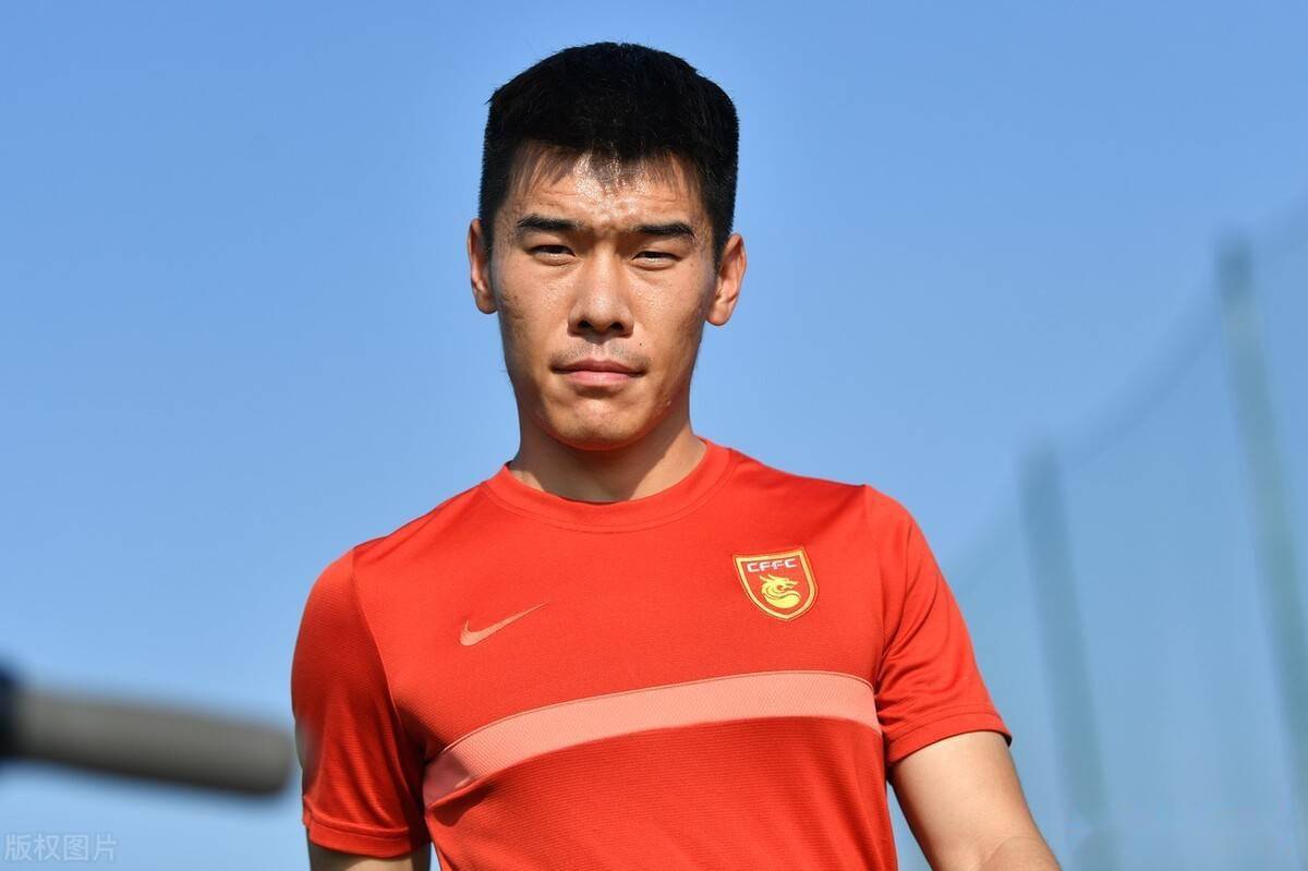 德转确认王秋明如愿回归津门虎凑齐最后一块拼图