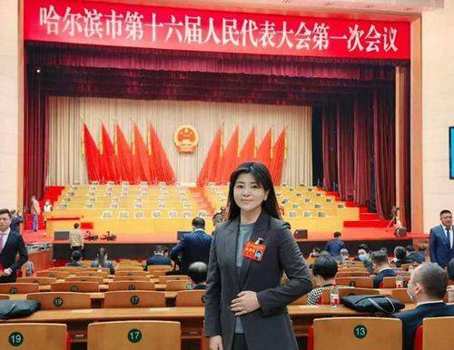 哈尔滨人大代表张芳建议为农产品插上互联网翅膀