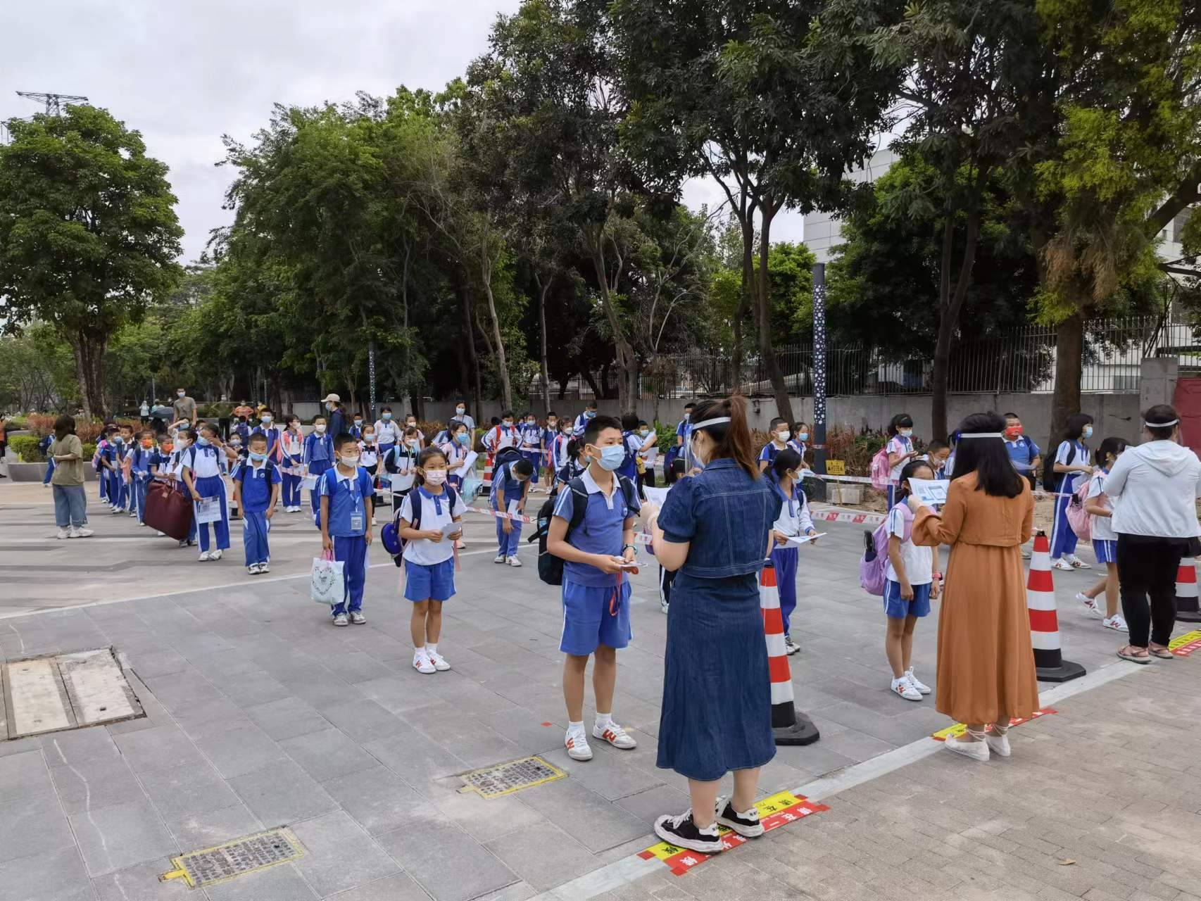 護航神獸回籠福海和平開闢學生專用出入口