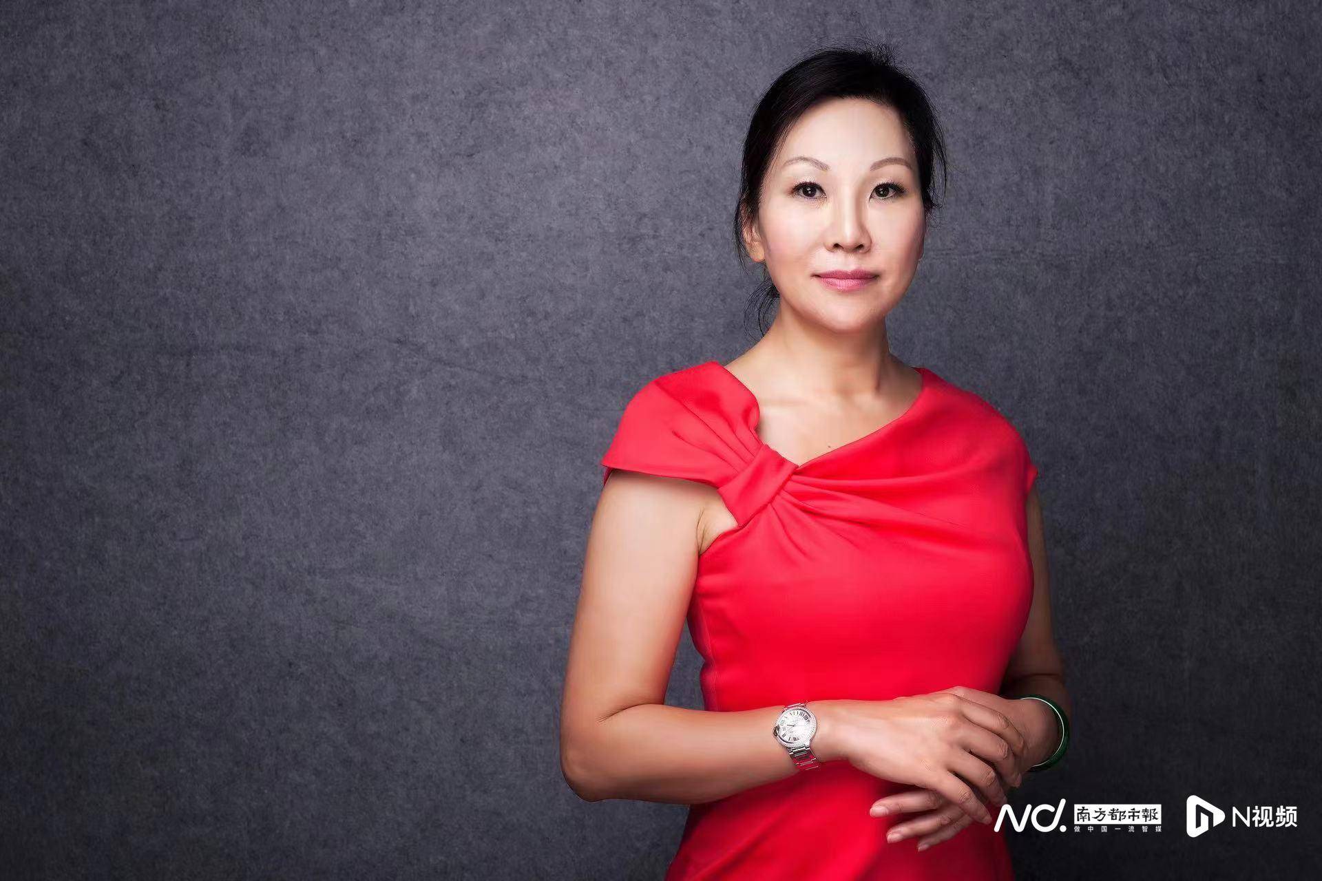 翟美卿新时代女性在事业上勇攀高峰展现善良坚韧的美德