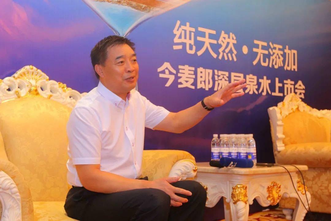 用9年时间占领农村,包围城市,一举卖出80亿包方便面_范现国_华龙_麦郎