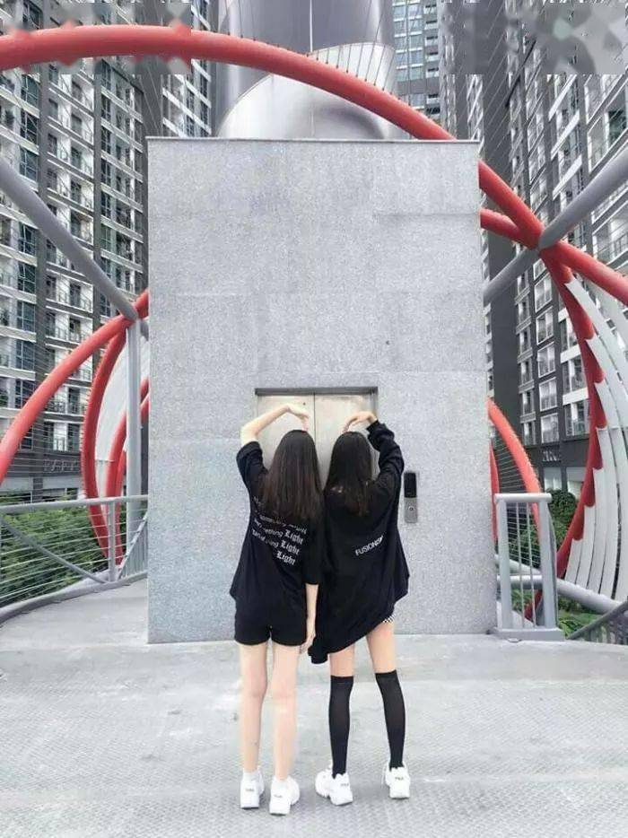 闺蜜拍照姿势大全