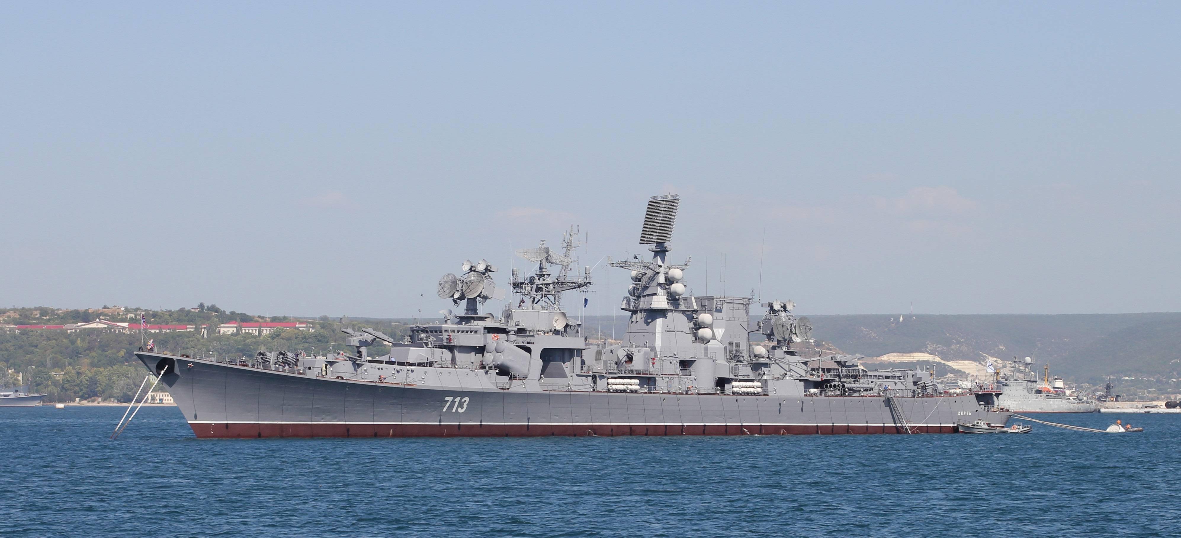 俄黑海舰队犯火劫3艘军舰先后失火2艘沉没1艘退役