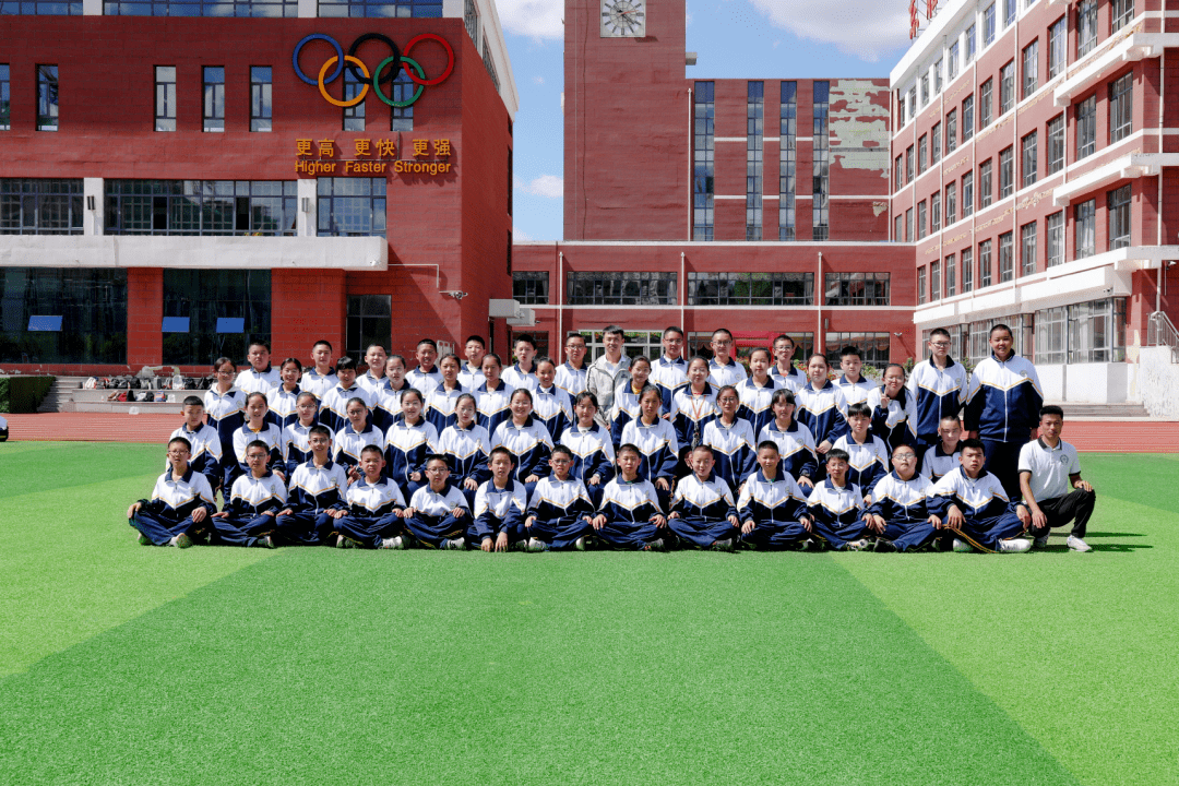 东胜青群像李彦飞生逢盛世让红领巾绽放光彩