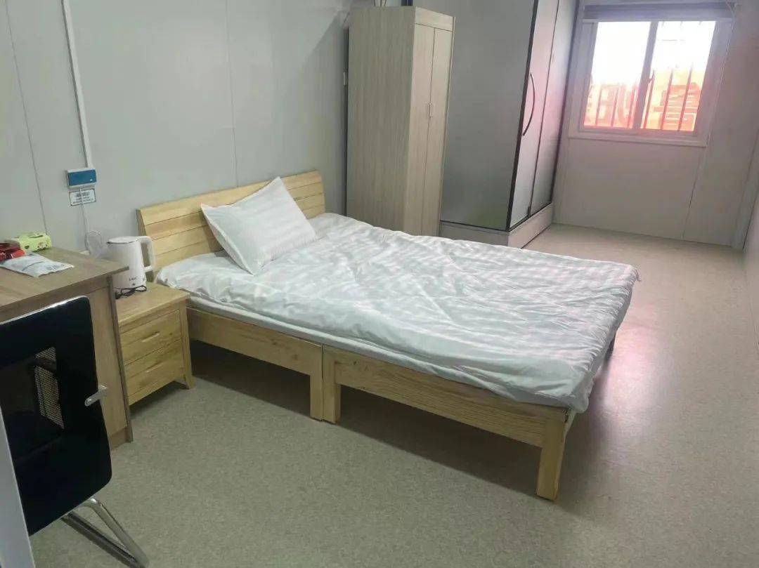 济阳丨24小时隔离转运涉疫重点人员800余人至方舱隔离