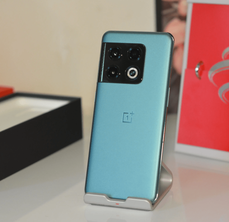 一加4nm新机持续畅销5000mah电池搭配80w快充有12512g大存储