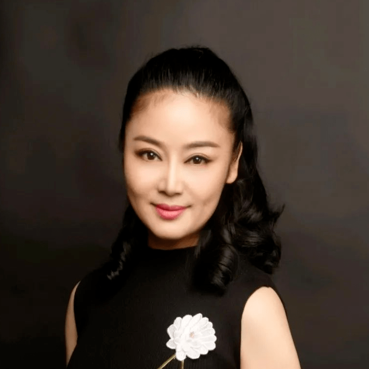 陈翠红国家一级演员,工吕派花旦,师承越剧表演艺术家吕瑞英,中国戏剧