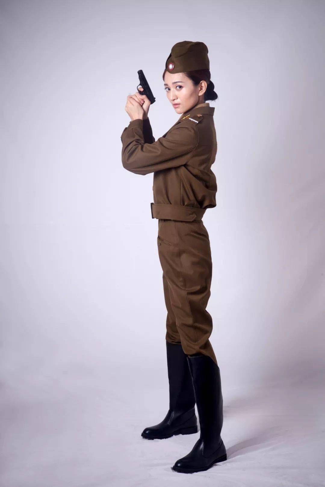 今晚上新铁核桃之无间风云战斗在最危险的地方