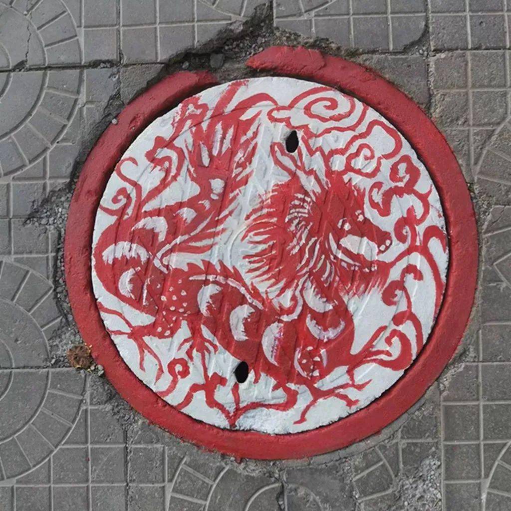 【张家口市第一中学】创意"井盖画"——让一中尽显"中国风"