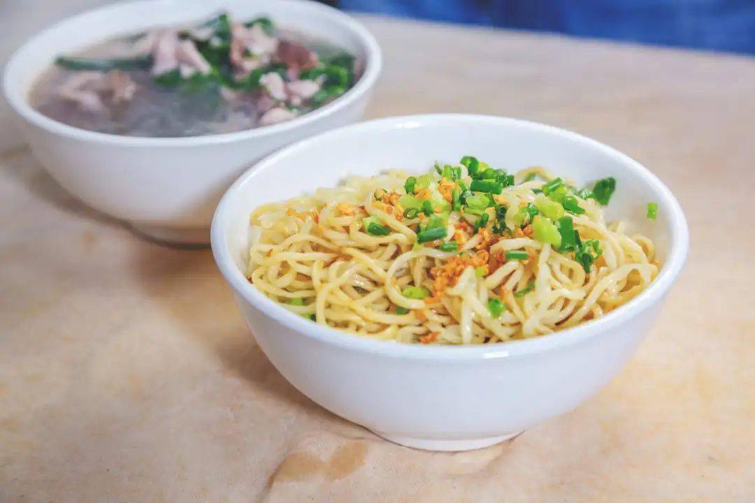 梅州美食梅州非遗美食客家腌面
