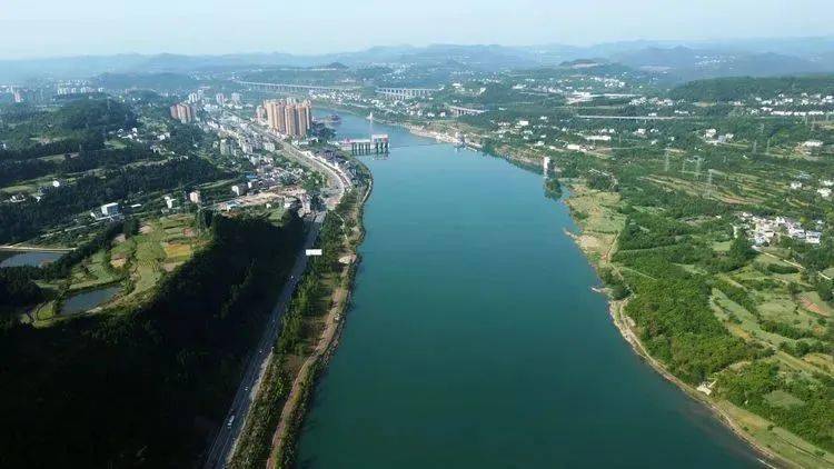 一组刷屏美图带您飞阅嘉陵江云赏大美苍溪