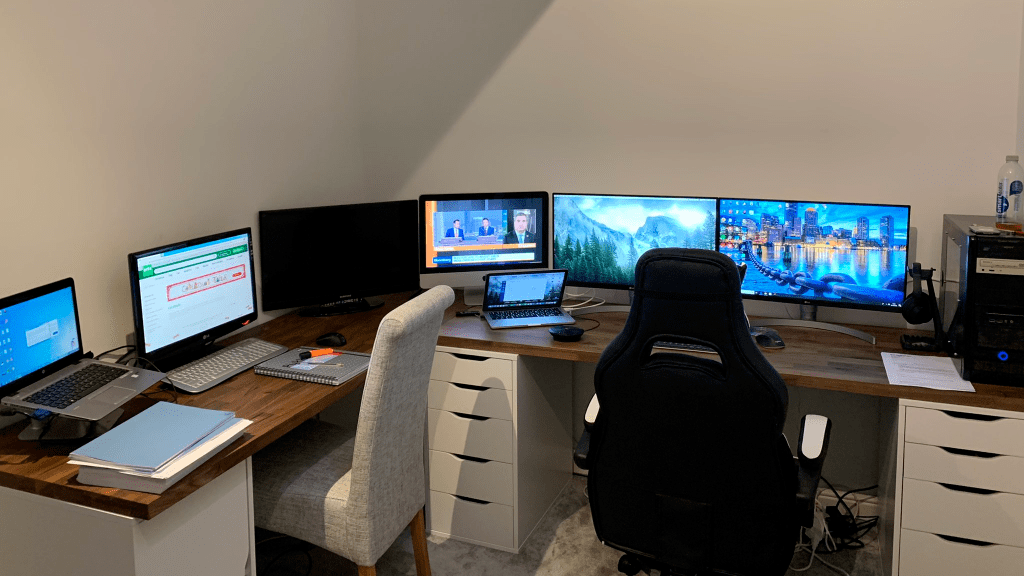 晒一波程序员的工位你中意哪一款