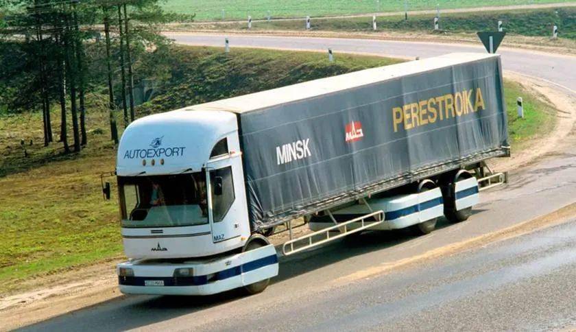 奇葩的maz2000公路列车战斗民族打破天花板的设计