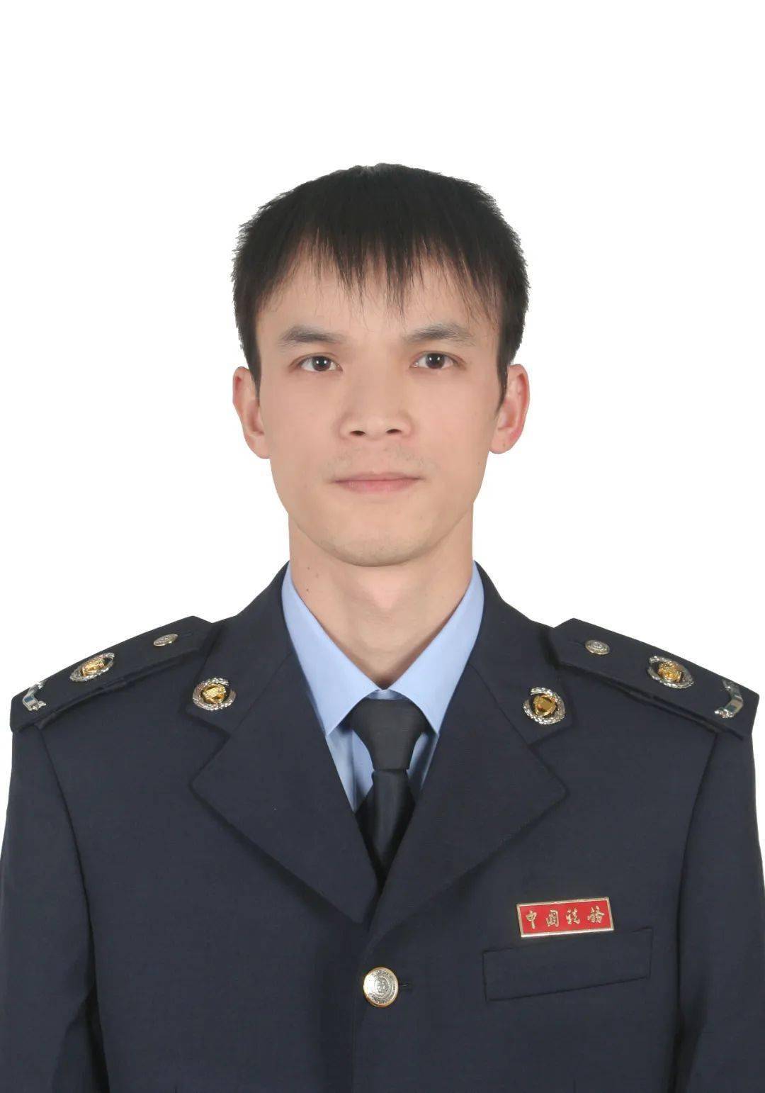 黎韦锋,男,壮族,1987年8月生,中共党员,大学学历,国家税务总局富宁县