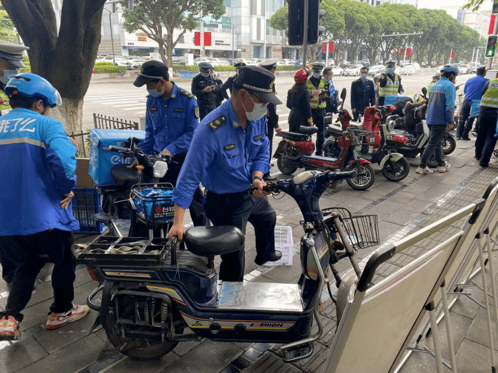 重拳出击,整治电动车"乱象"行为!