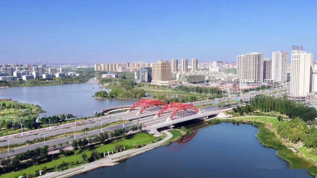 不负人间四月天如意甘肃邀您来兰州新区秦王川上丝路新城风光好