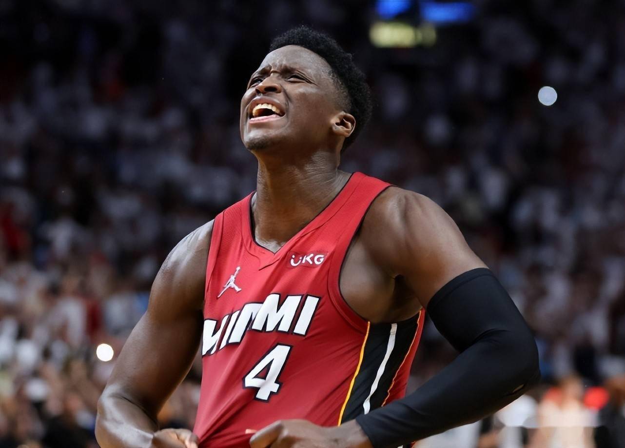 热火苦曼巴砍下23分 巴特勒不在他成球队老大_迪波_奥拉_1