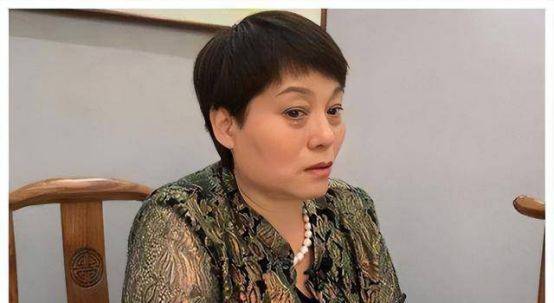 山东蓝翔校长女儿举报母亲非法转移房款网友实名举报哪家强