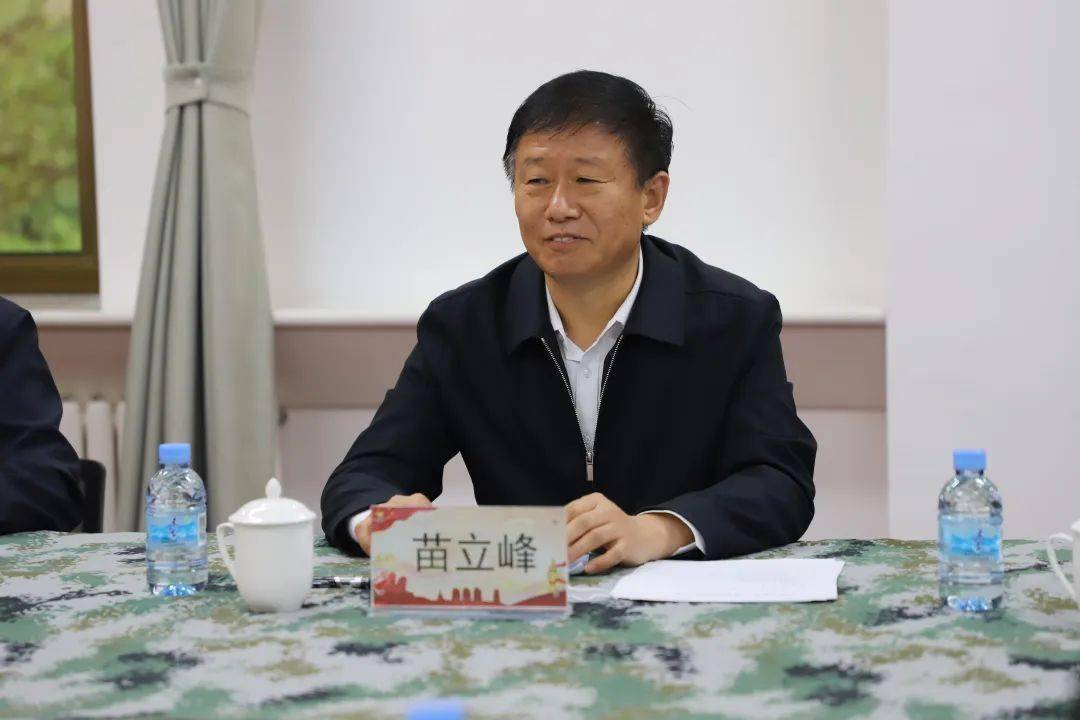 苗立峰局长指出,优待证是退役军人和其他优抚对象享受优待的凭证,更是