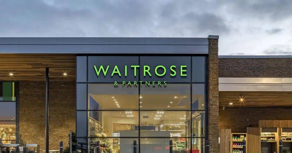 76waitrose & partnerswaitrose & partners是一个英国超市品牌