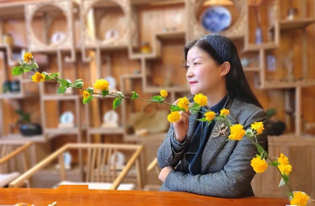 诗刊谢国蕾在北国遇见江南